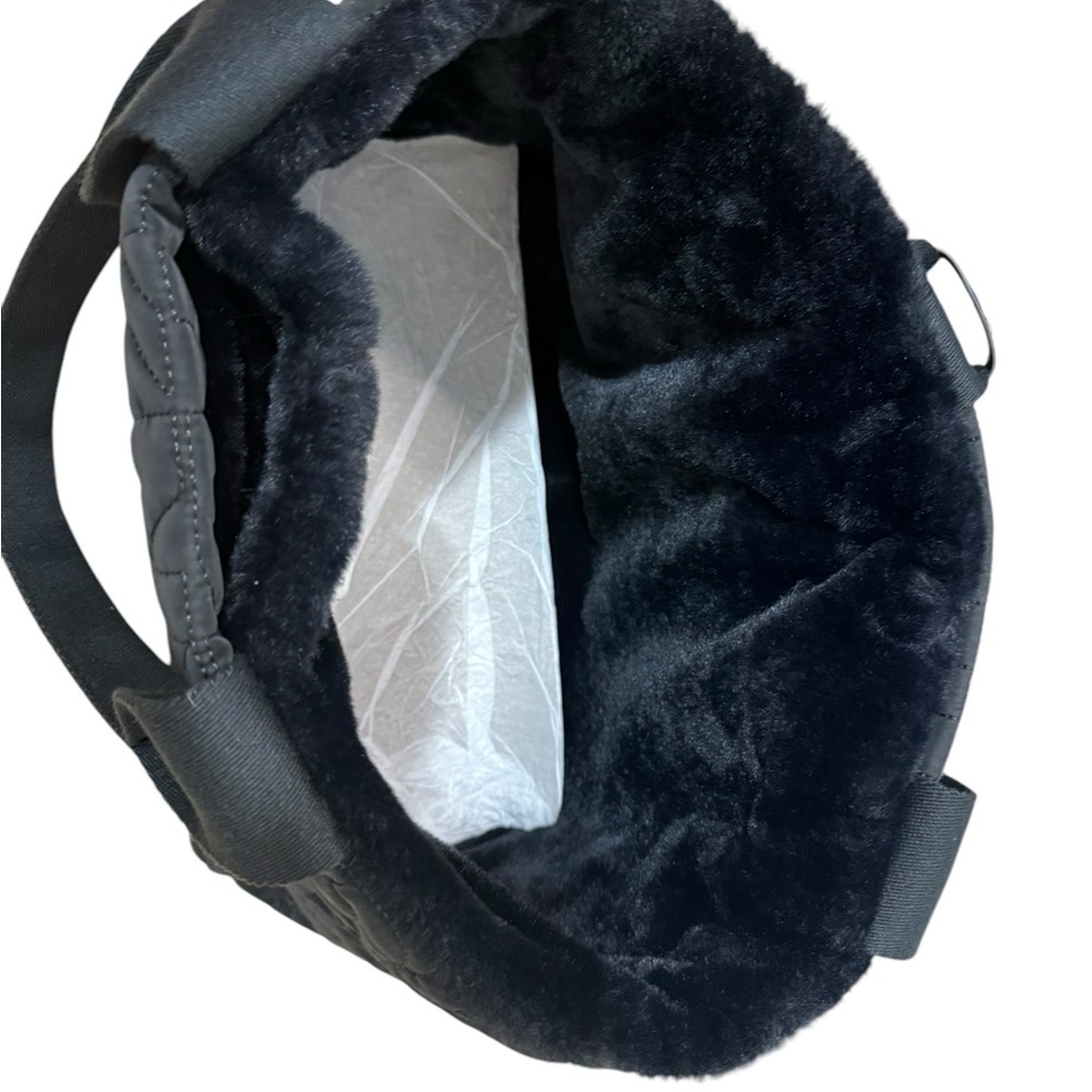 Reversible Faux Fur and Quilt design DKNY black Tote brand new NWT - Picture 9 of 16